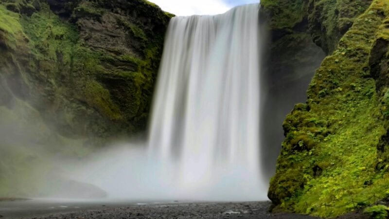 O que significa sonhar com cachoeira? interprete agora!